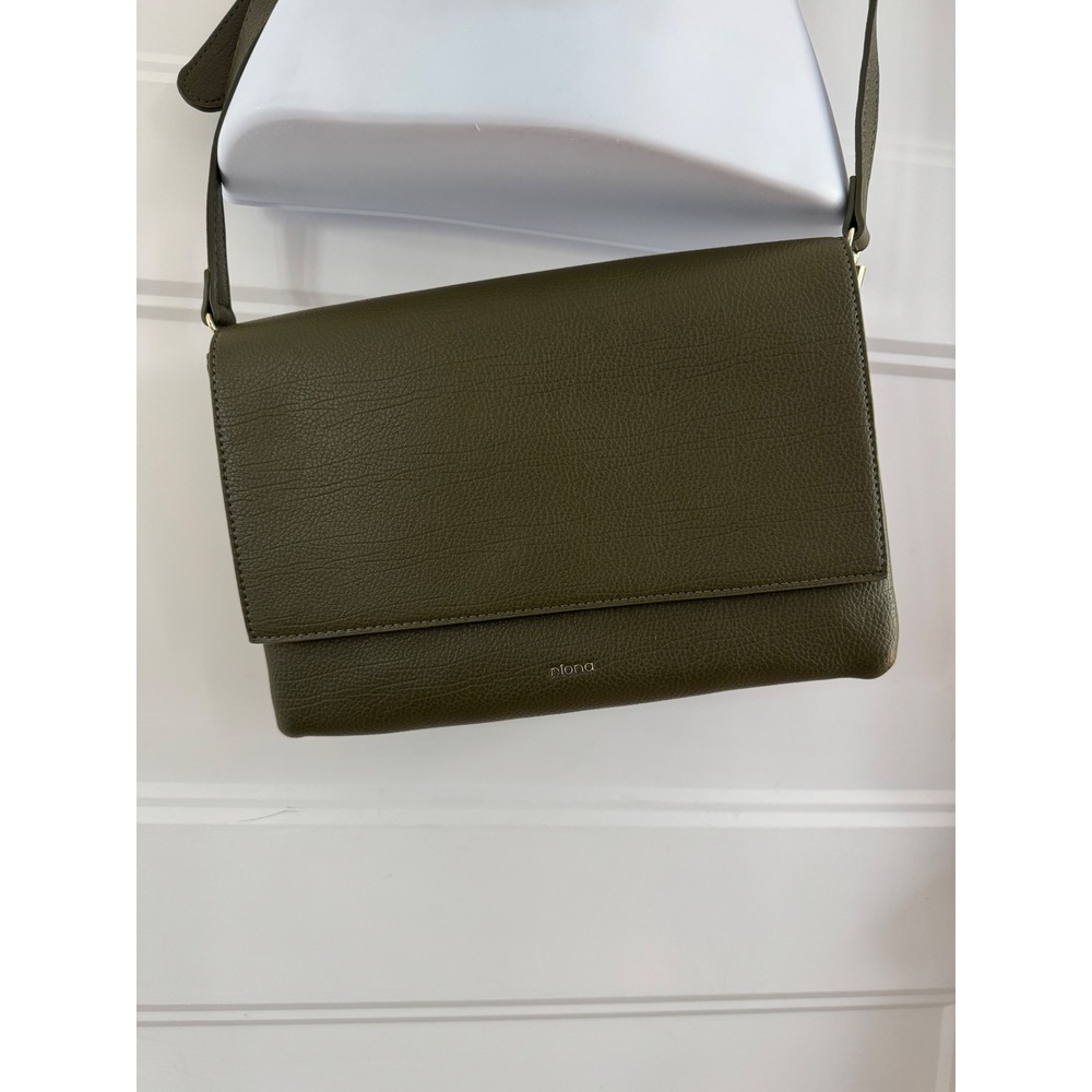 Riona Vegan Brooklyn Crossbody‎ Bag Dark Olive Green Pebbled Gold Hardware NWOT